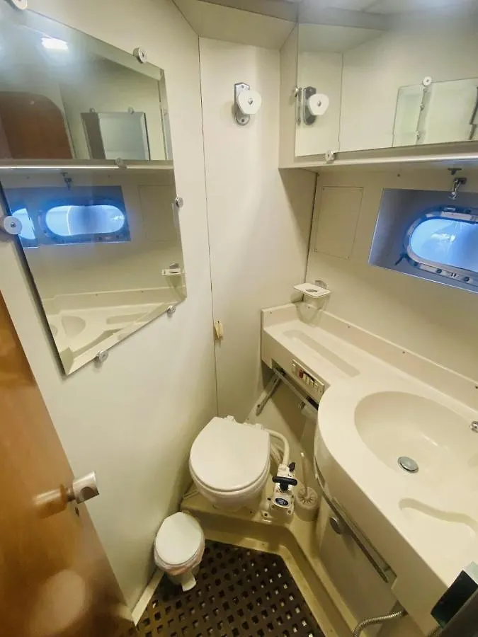 Voyager Hotel na wodzie